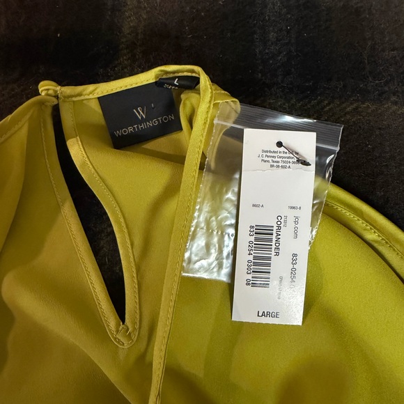 4/$15 Worthington Mustard Yellow Camisole Top - Picture 4 of 5